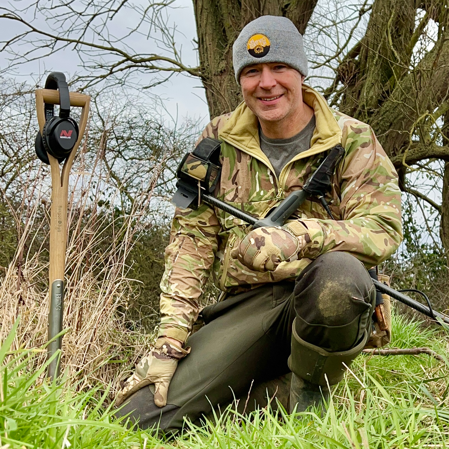 ArteSeal Founder with Metal Detector