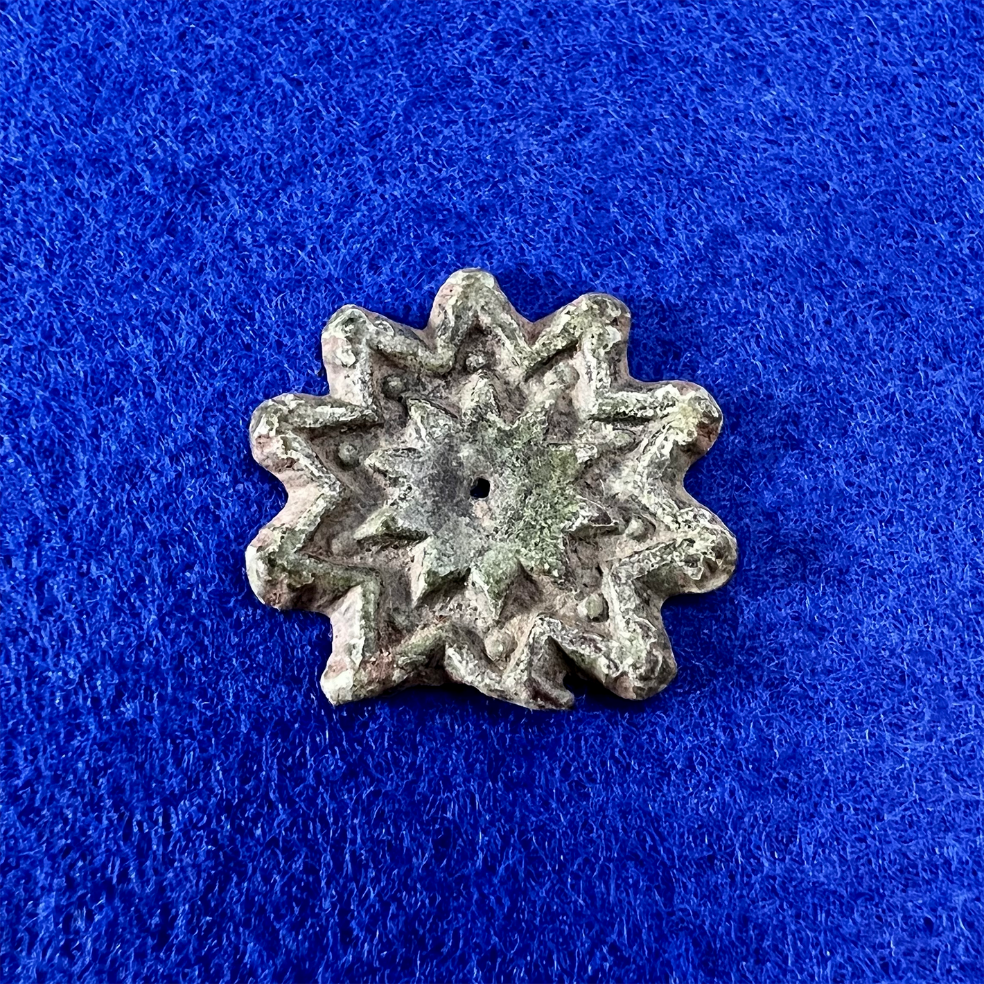 Uncoated Post Medieval Star Mount